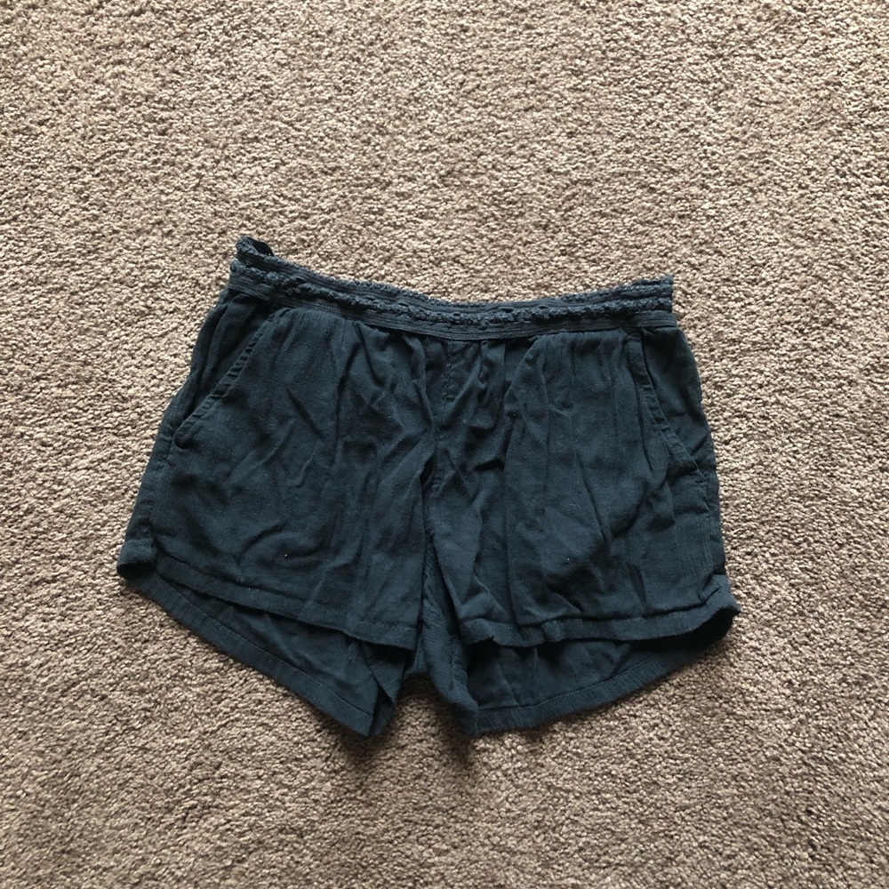 Aerie black shorts